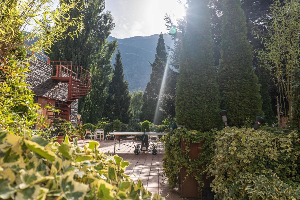 Hotel Cardós Ribera de Cardós Kültér fotó